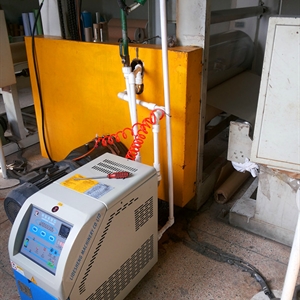 輥筒專用溫控機(jī),壓延專用模溫機(jī),模具溫度控制機(jī)